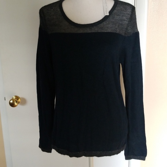 NWT Two tone bela nyc pullover - Picture 3 of 7